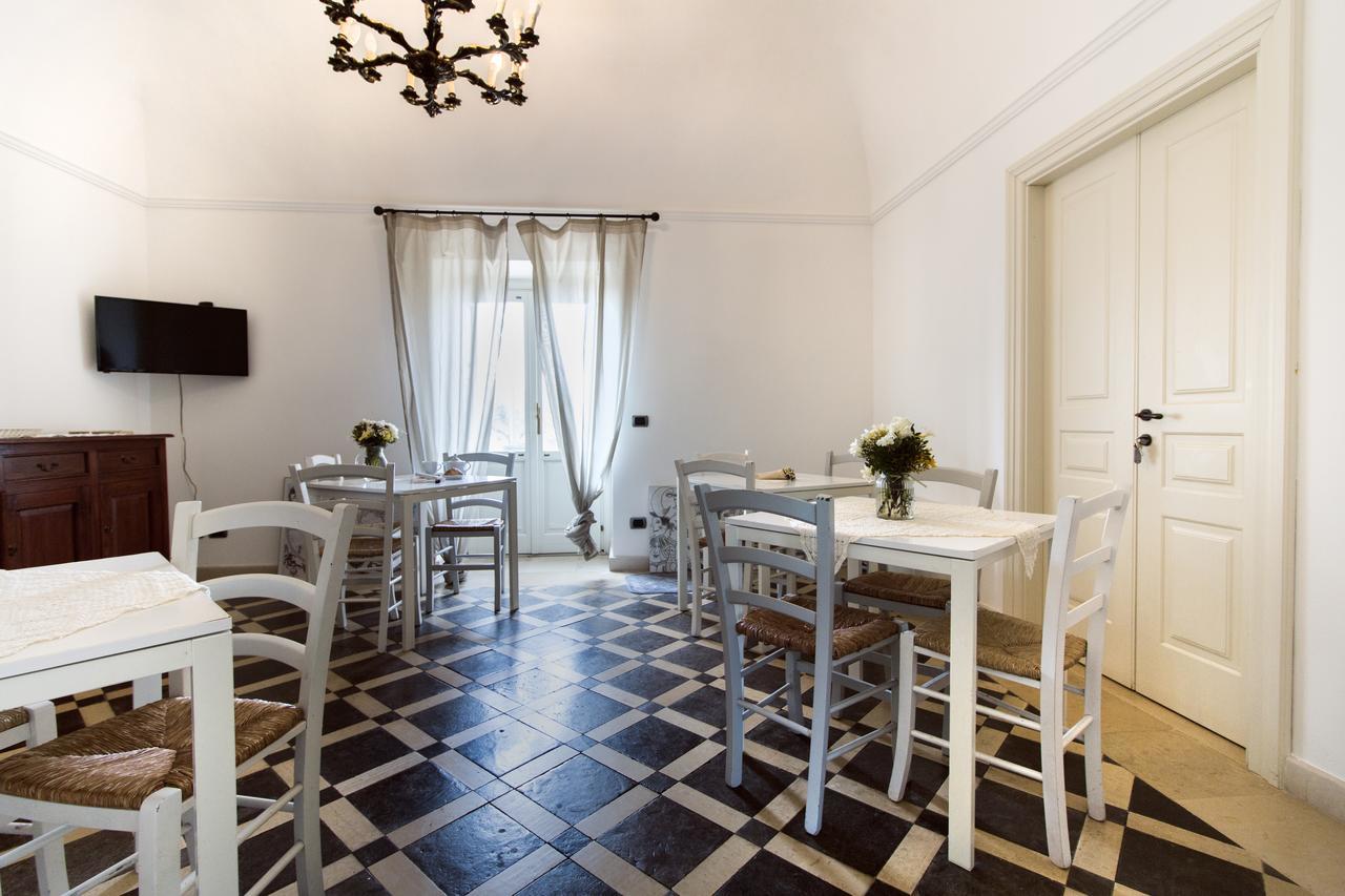 ホテル Casa Ciomod モーディカ エクステリア 写真